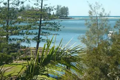 Image de Sails Resort on Golden Beach Unit 10