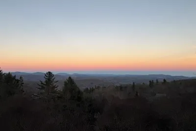Image de Longheel cabin. Amazing views. 7min from downtown Boone.
