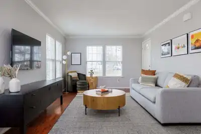 Image de Austin East Side Charmer: 3br, Firepit, Outdoor Fun