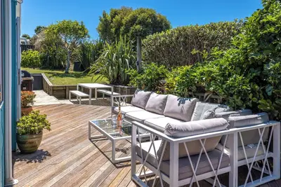 Image de Casa Sol – Central Oneroa Retreat