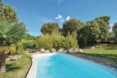 Image de Villa provençale climatisée avec piscine