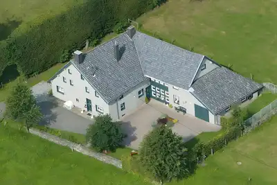 Image de Appartement \"Zum Torfstecher\" au calme, emplacement central avec vue sur les montagnes