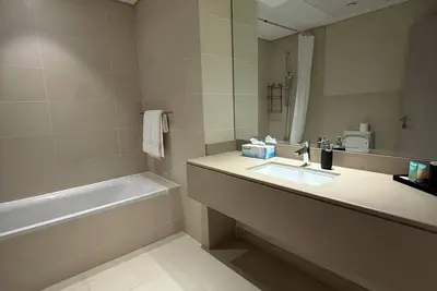 Image de Premium 2br Ground-Floor Apartment | Pool Access  | Extra-Large Patio