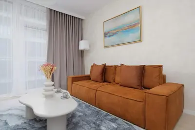 Image de Krochmalna 61 Warsaw | Elegant Apartment with Air-Conditioned Living Room