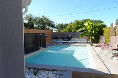 Image de maison avec piscine a royan