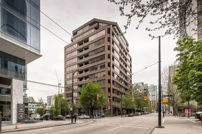 Image de Peaceful 2-bedroom condo in 1010 Howe charming Vancouver