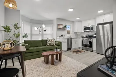 Image de House in Clinton, Ct - Breeze Unit - Charming Furnished Boutique 1br