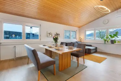 Image de Appartement 'Motel Ambiente – 4 pièces, 2 salles de bain' avec Wi-Fi et climatisation