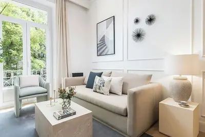 Image de Ayala Xxviii - Deux Chambres Appartement, Couchages 4