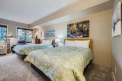 Image de Modern Mountain Studio Steps from the Slopes