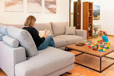 Image de Family getaway by the lake | Movie theater, playground and Bbq area