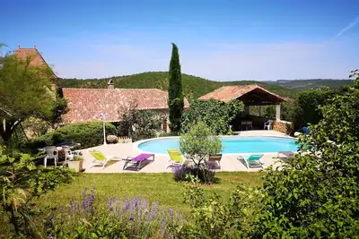 Image de Maison De Caractere Quercynois, Piscine, Spa, Grand Calme, Espace  Naturel