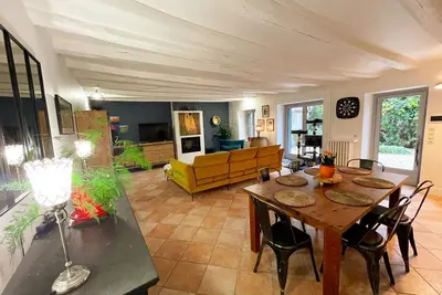 Image de Gîte de charme avec jardin clos et animaux acceptés