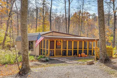 Image de 9 Mi to Hocking Hills Sp: Cabin w/ Private Hot Tub
