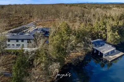 Image de Exquisite 6 bed 8 bath on Lake Rosseau