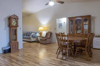 Image de Mesa Getaway Home In Central Location