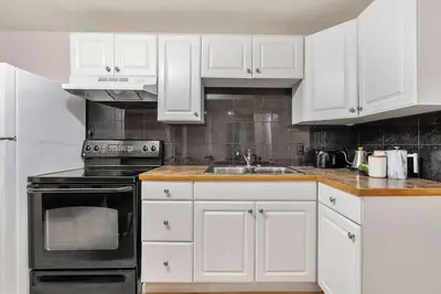 Image de Arizona | Sleeps 8 Guests | Close to Playgrounds!