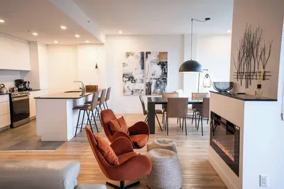 Image de 205 - Suite Moderne | Piscine et Vue sur le Fleuve