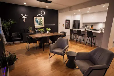 Image de 206 | Condo Moderne | Piscine & Vue Fleuve