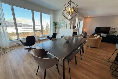 Image de 209 | Condo de Luxe | Piscine & Vue Fleuve