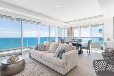 Image de Delightful 2 bedroom condo Encantame Towers Verano 705