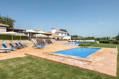 Image de An impressive Algarve holiday home with two pools!