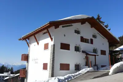 Image de Joli appartement pour 8 personnes avec Wifi, Tv, balcon, animaux admis et vue panoramique