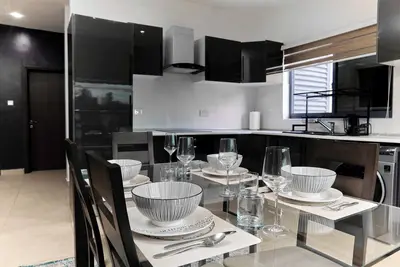 Image de Jasmine Close Apartments: Chic 2-bedroom Apartment in East Legon Apt 4