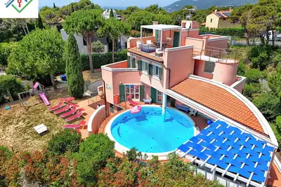 Image de Villa Irene with Pool in Castiglioncello by TuscanyWeGo