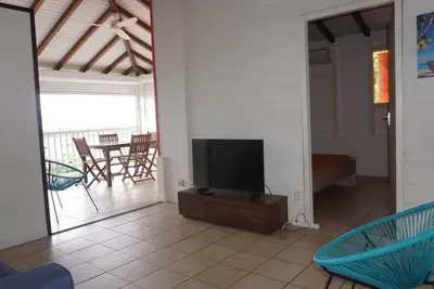 Image de Villa, spacieuse, aerée : possibilité de loger 7 invités + 2 lits bébés.