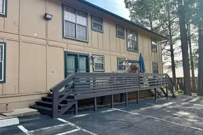 Image de Fairway Hideaway | Comfort by the Golf Course!