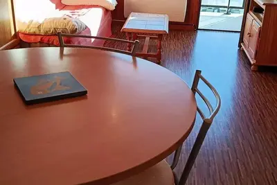 Image de Studio cabine de 4 personnes