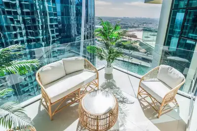 Image de 1 Bhk near Burj K- 800m to Metro - Infinity Pool