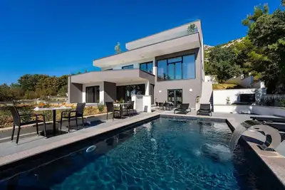 Image de Villa à Starigrad avec centre de bien-être privé