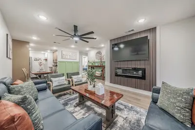 Image de 3bd/2bth Home Away From Home Near Airport and Stadium