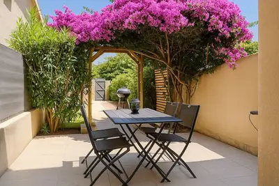 Image de L'Ange Bleu | Wi-Fi, Clim by Milie