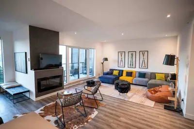 Image de 307 | Condo Le Repère | Vue et Confort Moderne