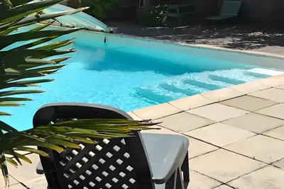 Image de Gîte De L'albizia : maison avec piscine privée, terrasse et Wi-Fi à Villasavary