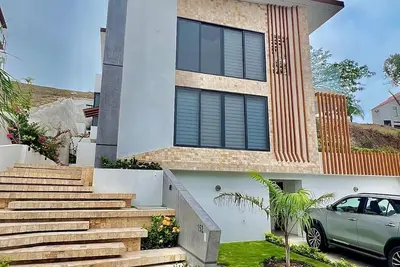 Image de \"Jama Sun Beach House - Swimming pool, jacuzzi and game room in Punta Don Juan\".