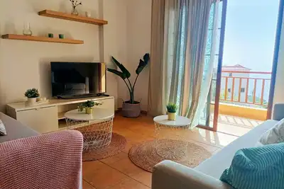 Image de Maison de vacances 'Casa Buena Vista - Oasis rural' avec vue mer, Wi-Fi et climatisation