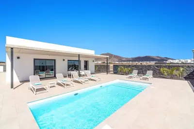 Image de Villa Iraya by Villa Plus