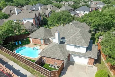 Image de Exquisite 6 Br Retreat PoolSpa 4. 5 Bath Sleeps 20+