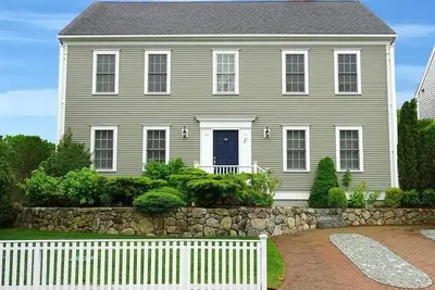 Beautiful home in Naushop