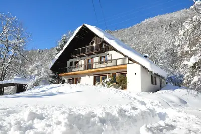 Image de Grand chalet dans le massif du Beaufortain proche des stations pour 15 personnes