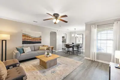 Image de Texas Two-Step Retreat Walk to At&T & Globe Life