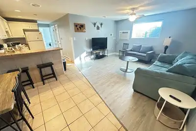 Image de 5 Cozy Abode - with washer and drier