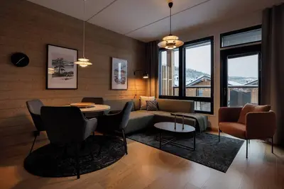 Image de Le Chalet Lingonberry D10 by Aavalevi