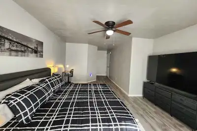 Image de Modern Stay Near Fort Sill + Park & Shopping