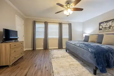 Image de Downtown Auburn Townhome, Walk to Toomer's, Newly Reno'd 3br 2. 5ba