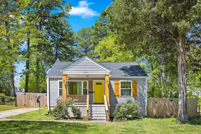 Image de Crafted Oasis Near Uptown Clt wHtub on Vrbo